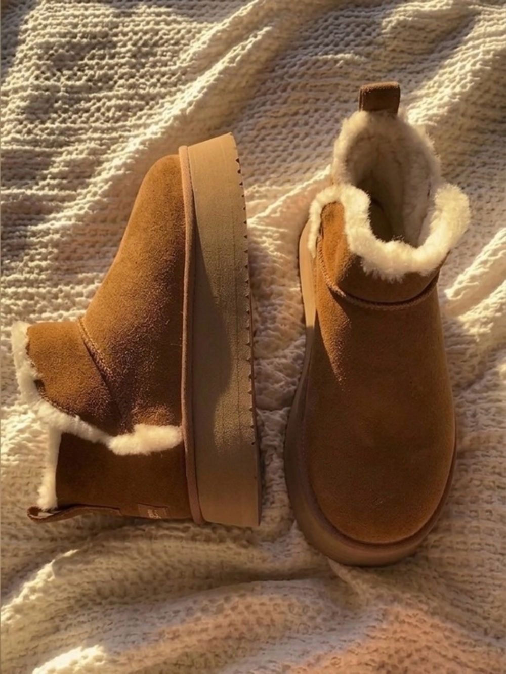 NWT UGG Koolaburra Ultra Mini Platform Boots Chestnut Brown Size 8